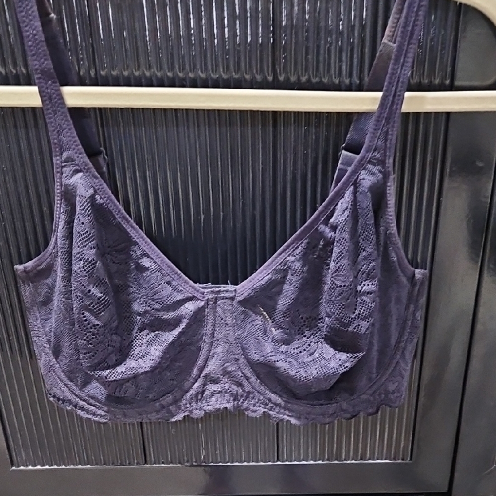 Wacoal Lace Underwire Bra in Deep Purple